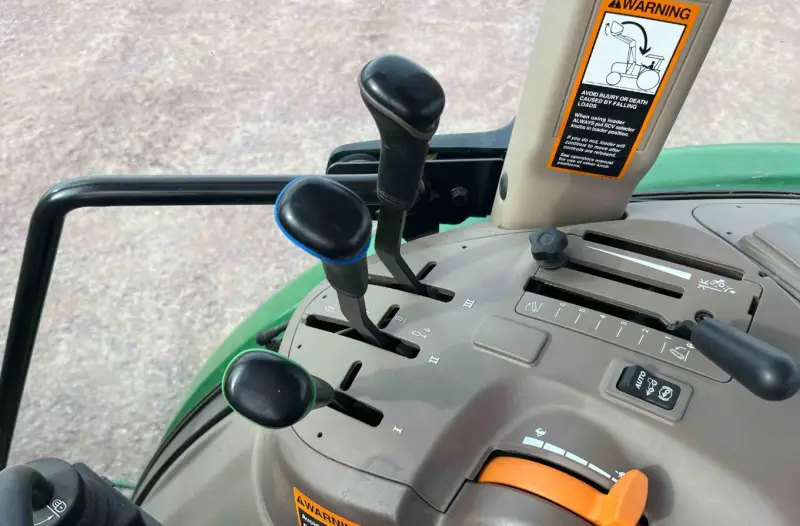 2021 John Deere 6120E MFWD photo 59