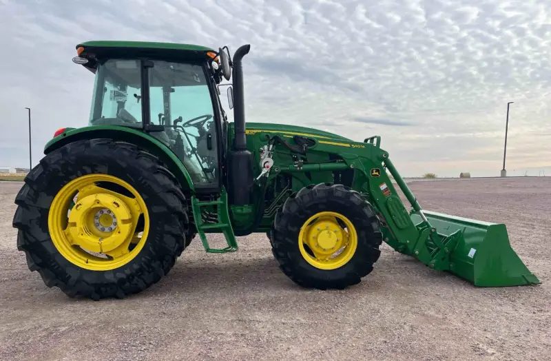 2021 John Deere 6120E MFWD photo 4