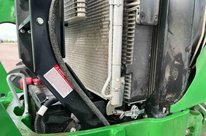 2021 John Deere 6120E MFWD photo 47