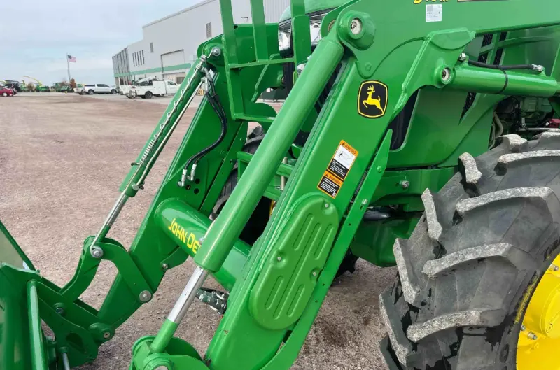 2021 John Deere 6120E MFWD photo 14