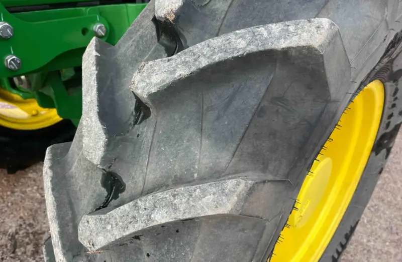 2021 John Deere 6120E MFWD photo 39