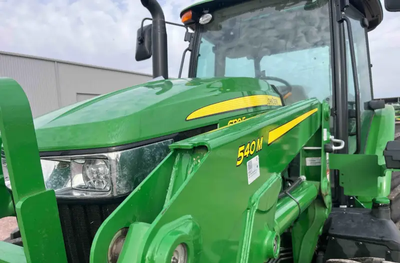 2021 John Deere 6120E MFWD photo 18