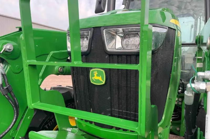 2021 John Deere 6120E MFWD photo 17
