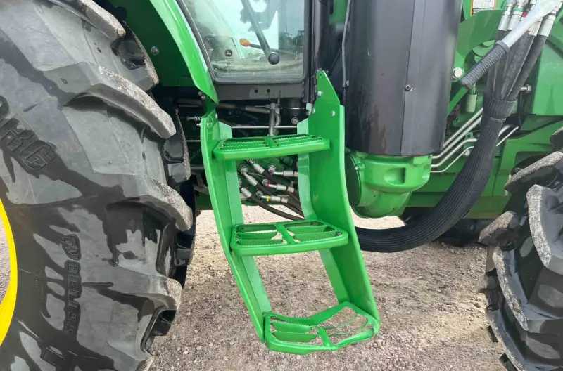2021 John Deere 6120E MFWD photo 29