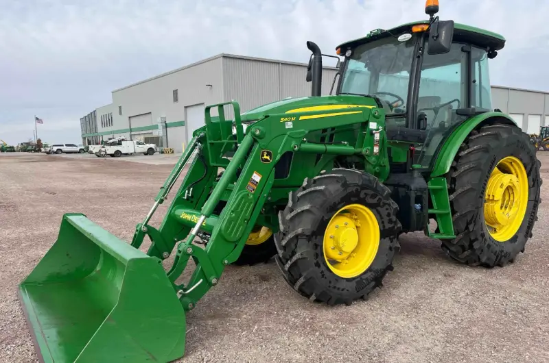 2021 John Deere 6120E MFWD photo 1
