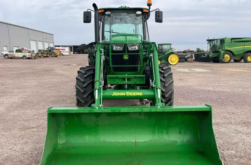 2021 John Deere 6120E MFWD photo 2
