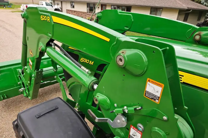 2017 John Deere 6130M MFWD photo 16