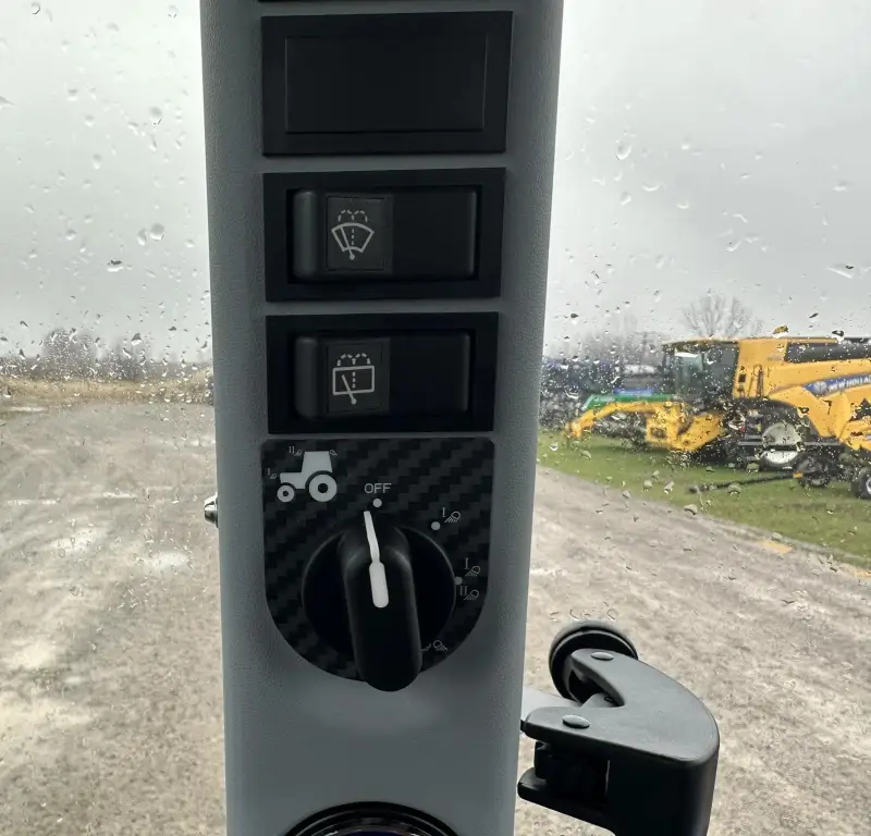 2020 New Holland Powerstar 110 photo 18