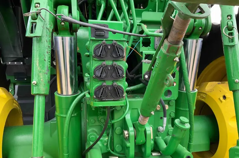 2009 John Deere 7630 MFWD photo 26