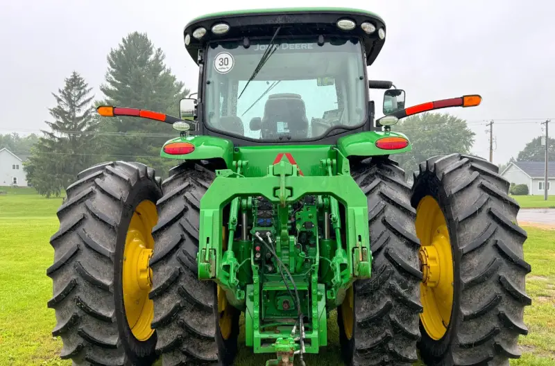 2016 John Deere 8320R MFWD photo 4