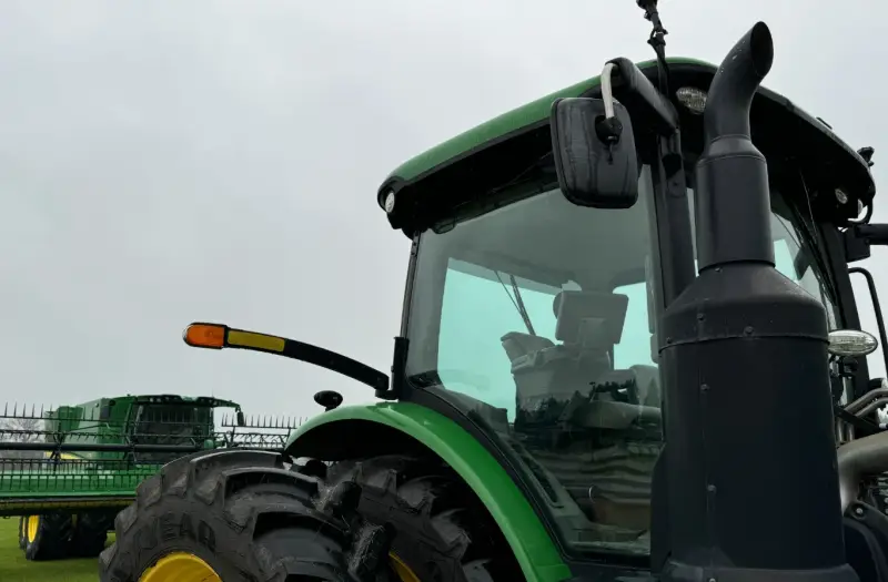 2016 John Deere 8320R MFWD photo 22