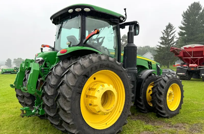 2016 John Deere 8320R MFWD photo 5