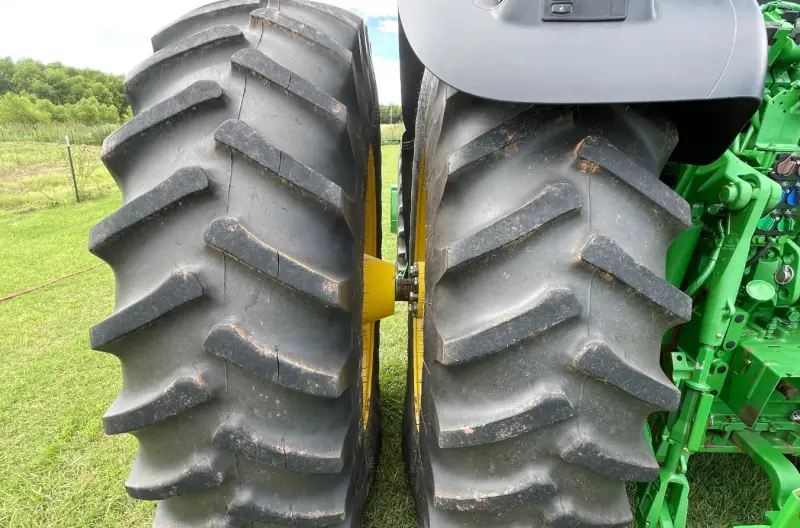 2015 John Deere 6155R MFWD photo 39