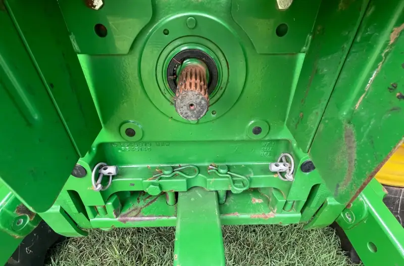 2015 John Deere 6155R MFWD photo 14