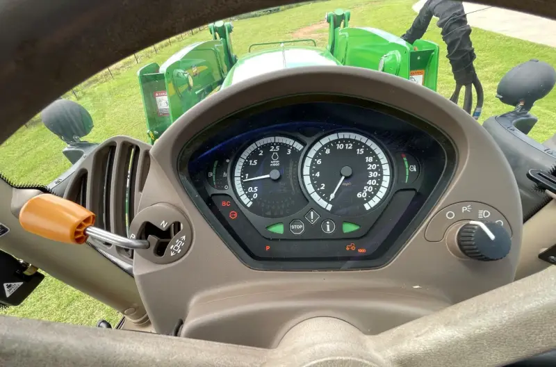 2015 John Deere 6155R MFWD photo 56