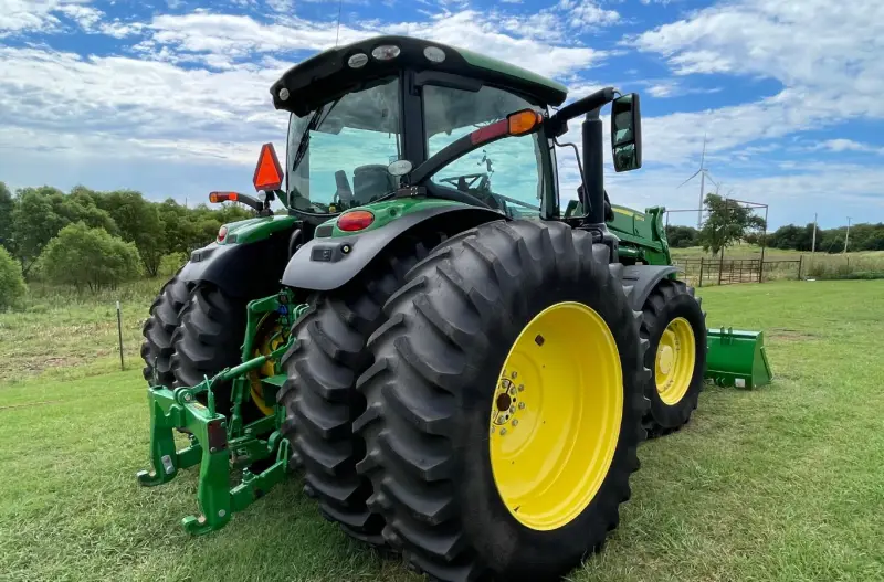 2015 John Deere 6155R MFWD photo 5