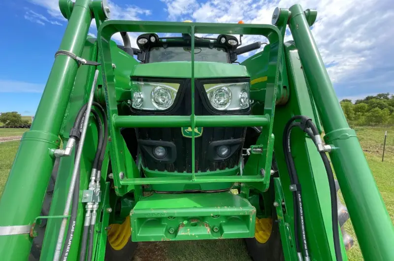 2015 John Deere 6155R MFWD photo 24