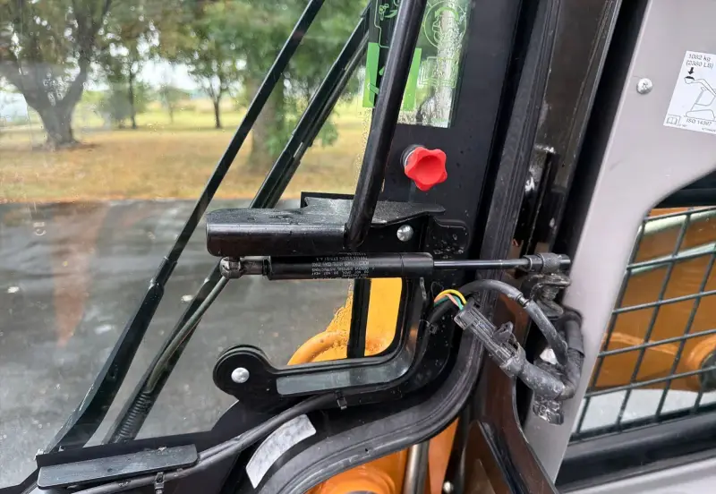 2020 Case TR340B photo 29