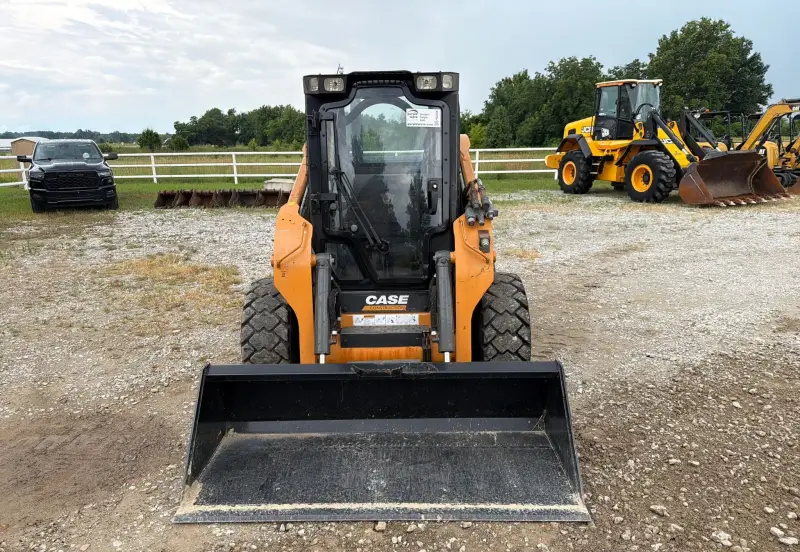 2022 Case SV340B photo 2