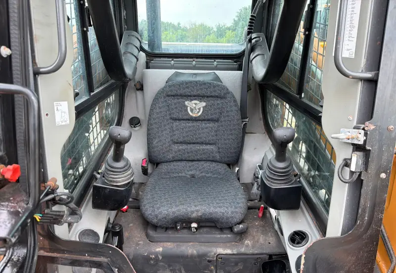 2022 Case SV340B photo 38