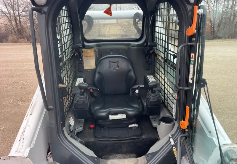 2016 Bobcat S650 photo 9