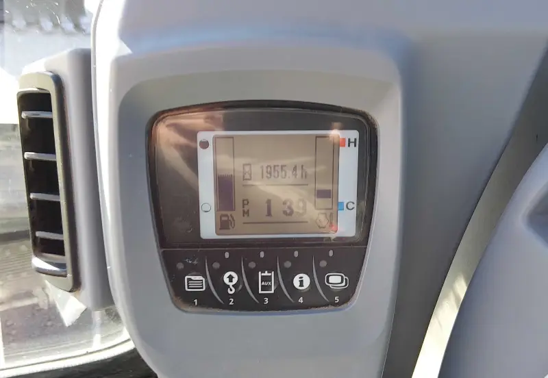 2016 Kubota KX080-4 photo 86