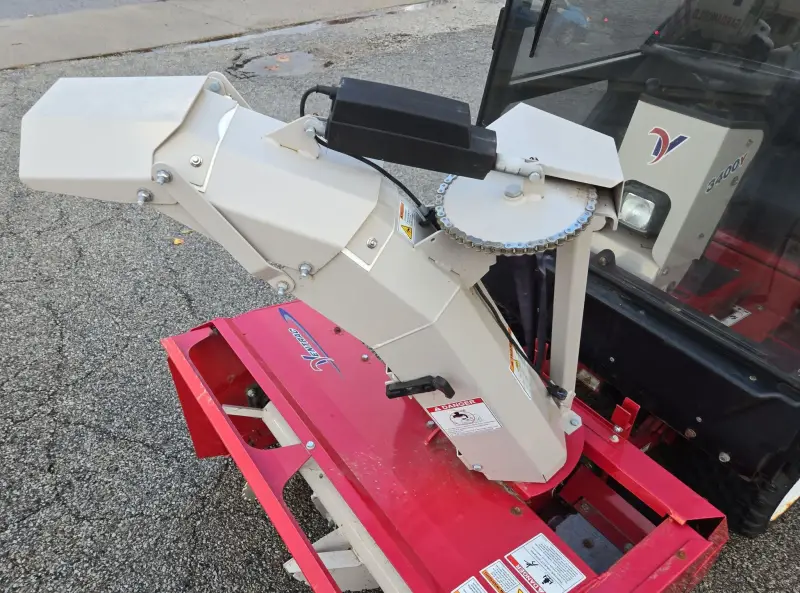 2015 Ventrac 3400Y photo 18