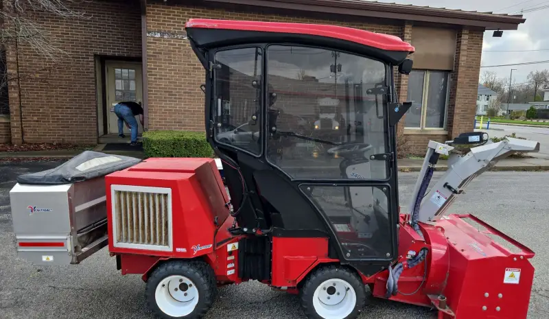 2015 Ventrac 3400Y photo 4