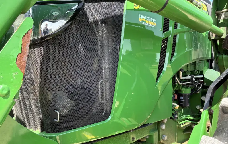 2016 John Deere 5100M MFWD Tractor W/H260 Loader & Bucket photo 18