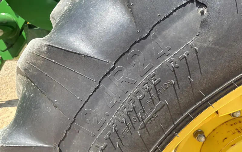 2016 John Deere 5100M MFWD Tractor W/H260 Loader & Bucket photo 44