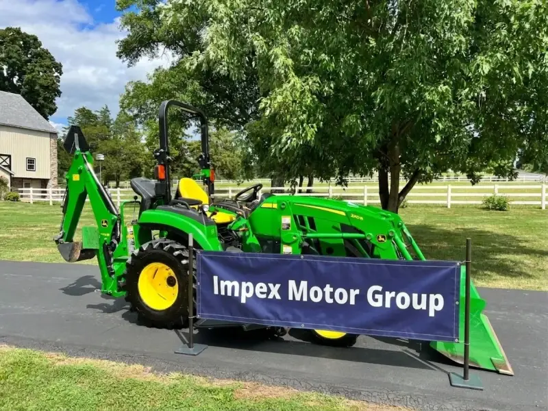 2018 John Deere 2032R photo 2