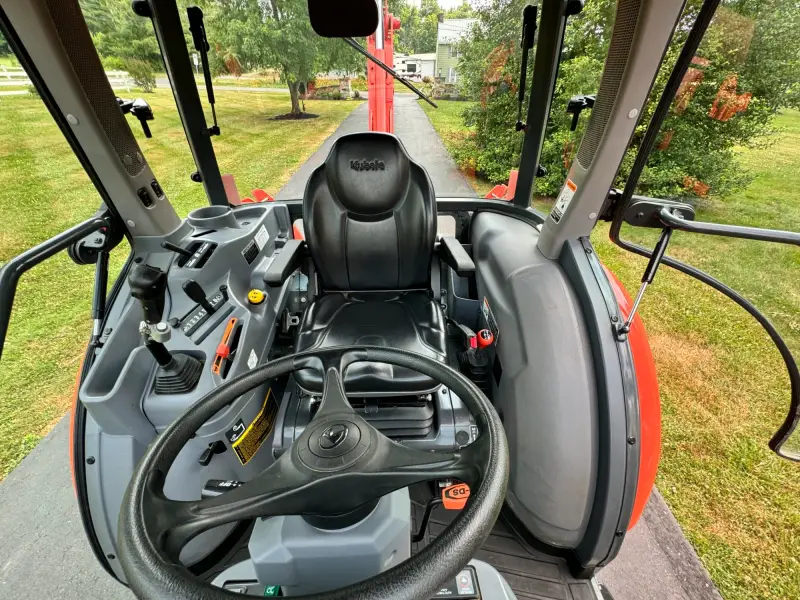 2020 Kubota Grand L3560 Limited Edition photo 3