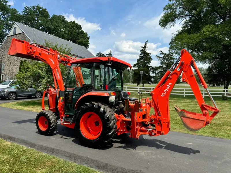 2020 Kubota Grand L3560 Limited Edition photo 2