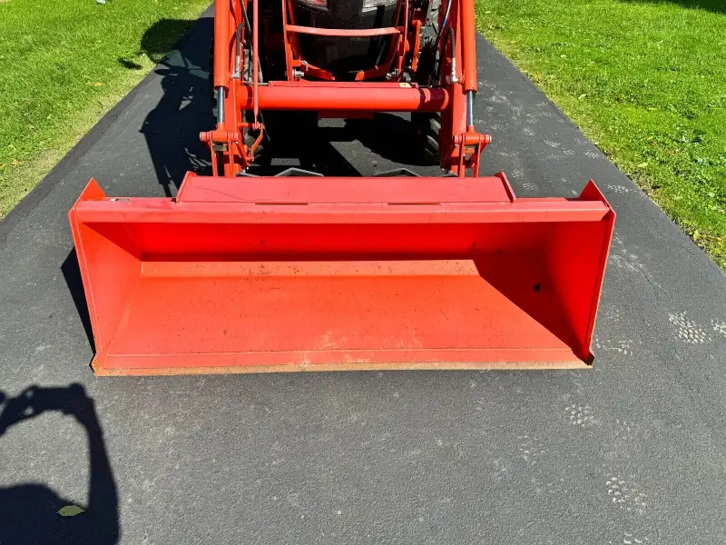 2019 Kubota Grand L4060 Tractor Cab photo 4
