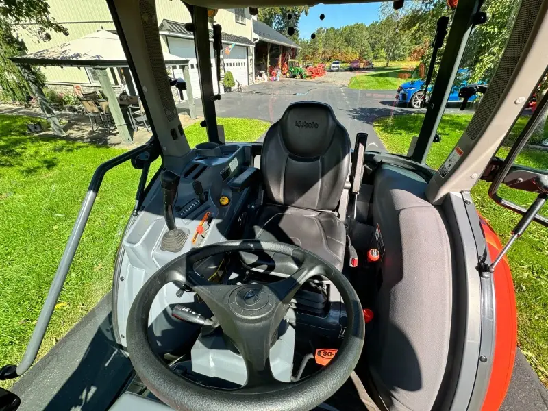 2019 Kubota Grand L4060 Tractor Cab photo 8