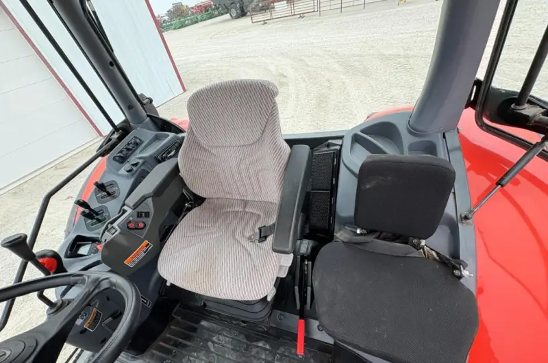 2019 Kubota M6-141 MFWD photo 61