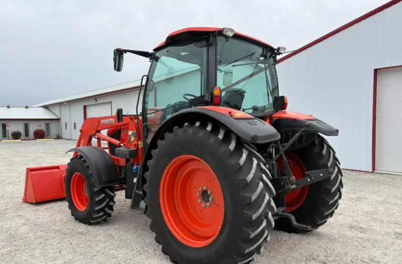 2019 Kubota M6-141 MFWD photo 7