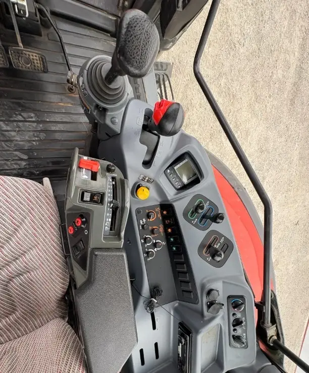 2019 Kubota M6-141 MFWD photo 68