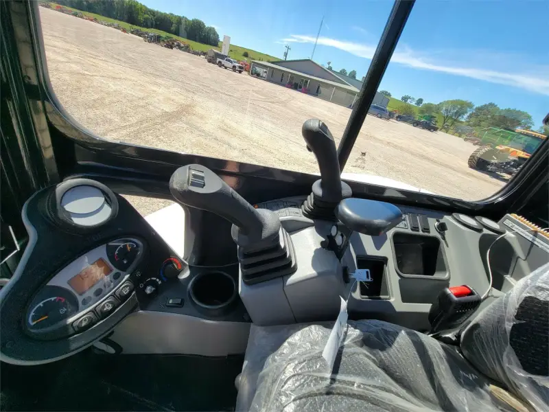 2018 Bobcat E55 photo 9